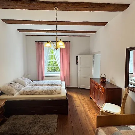 Nussbaumhof Mit Koppel Landhaus Plath